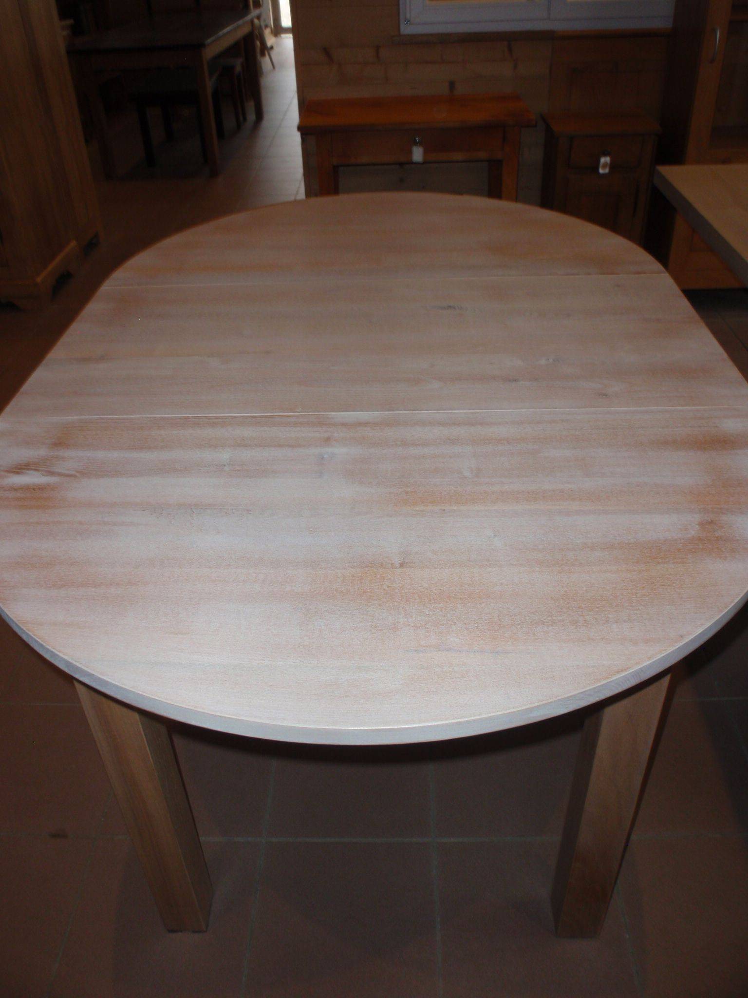 Table ronde comprenant 1 allonge Kingersheim